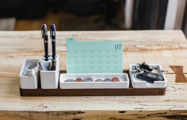 Organizador de Mesa em Metal Telado